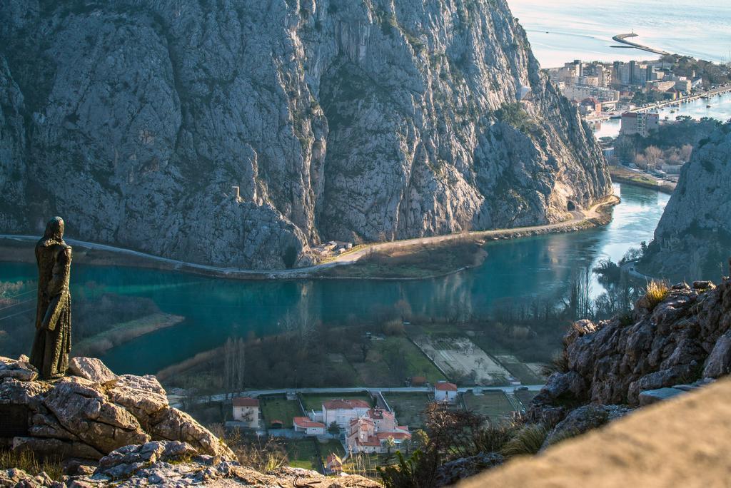 Apartman Horizont Apartment Omiš Exterior foto