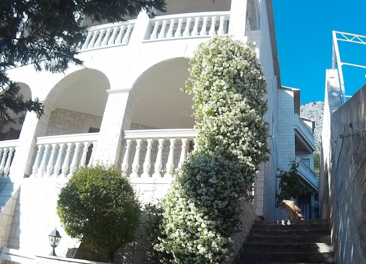 Apartman Horizont Apartment Omiš Exterior foto